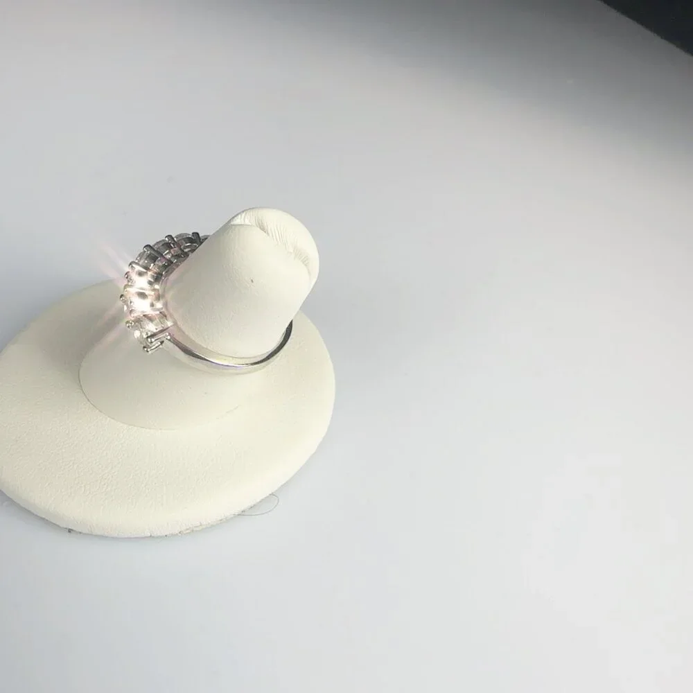 Cubic Zirconia Silver Tone Band Ring Size 9 Fashion Jewelry - Picture 11 of 14